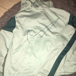 girls nike hoodie